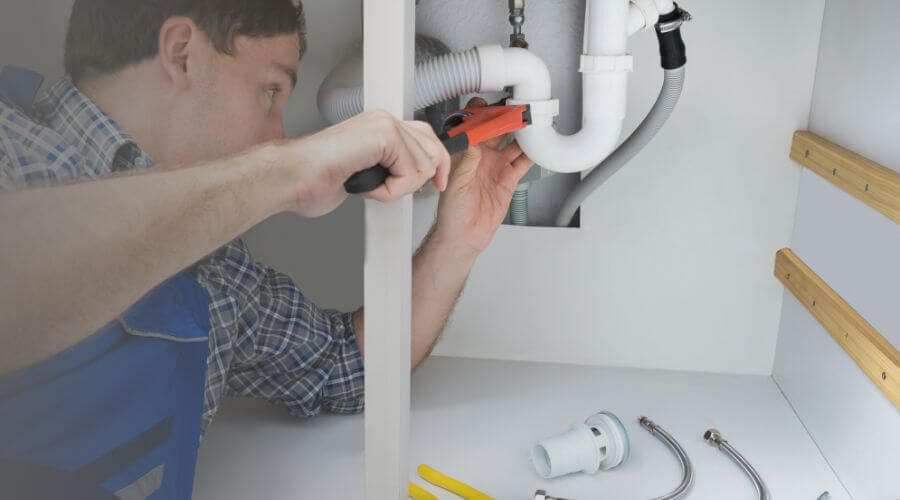 Expert burst pipe repair services in Kwigillingok, AK